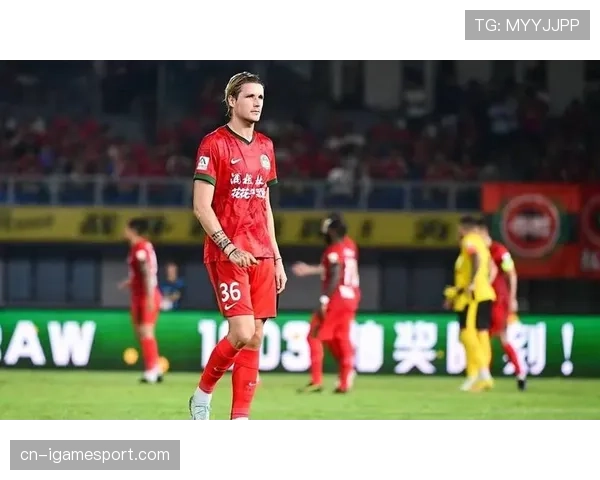 争议时刻：维拉进球前疑似犯规未吹，引发关于“鼓励对抗”尺度对战术犯规影响的讨论