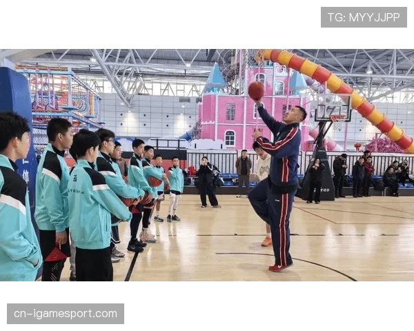 WNBA与NBA联合发起“Her Time To Play”青少年女子篮球训练营